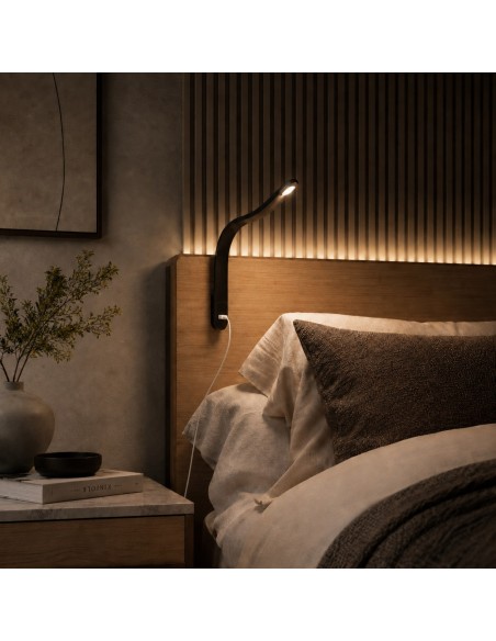 SILKA USB NERA | Lampada LED Flessibile con attacco USB | Accensione Touch | Lampada: Nera | Luce: NW | Voltaggio: 12V